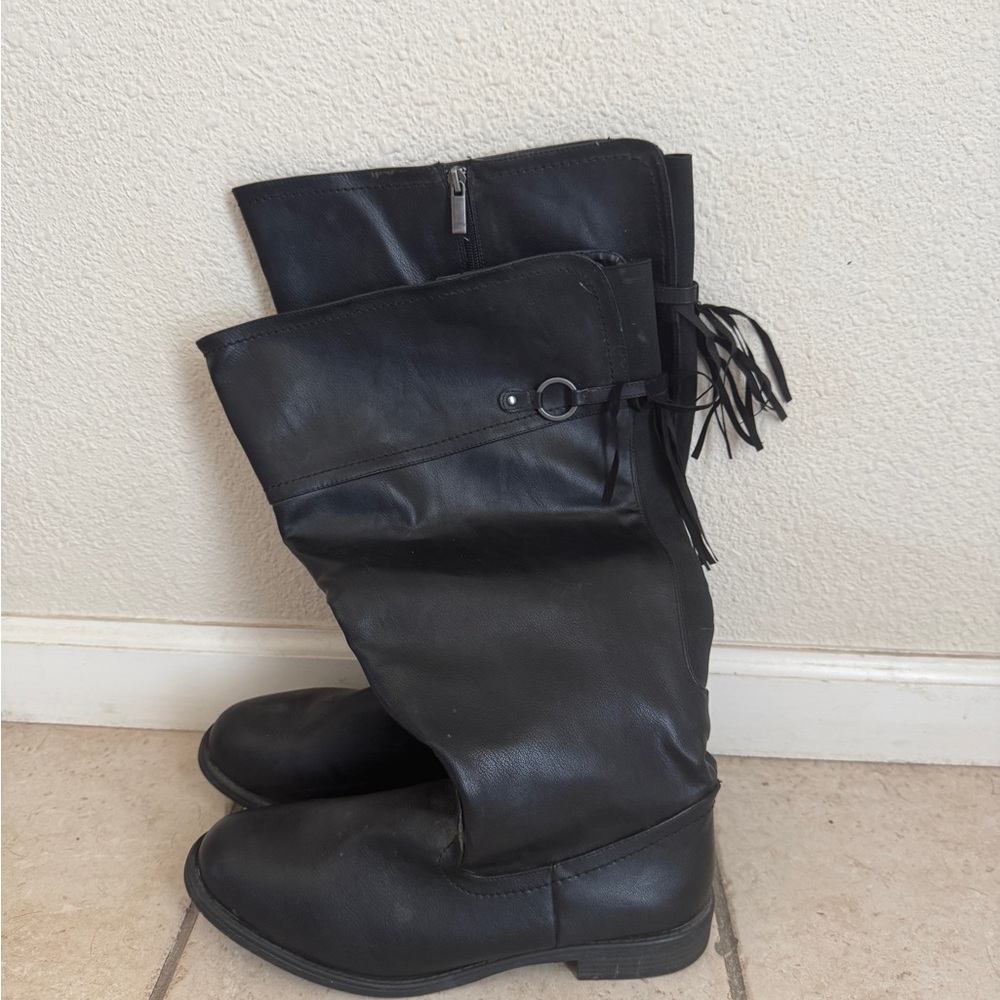 Torrid Black Zip Boots